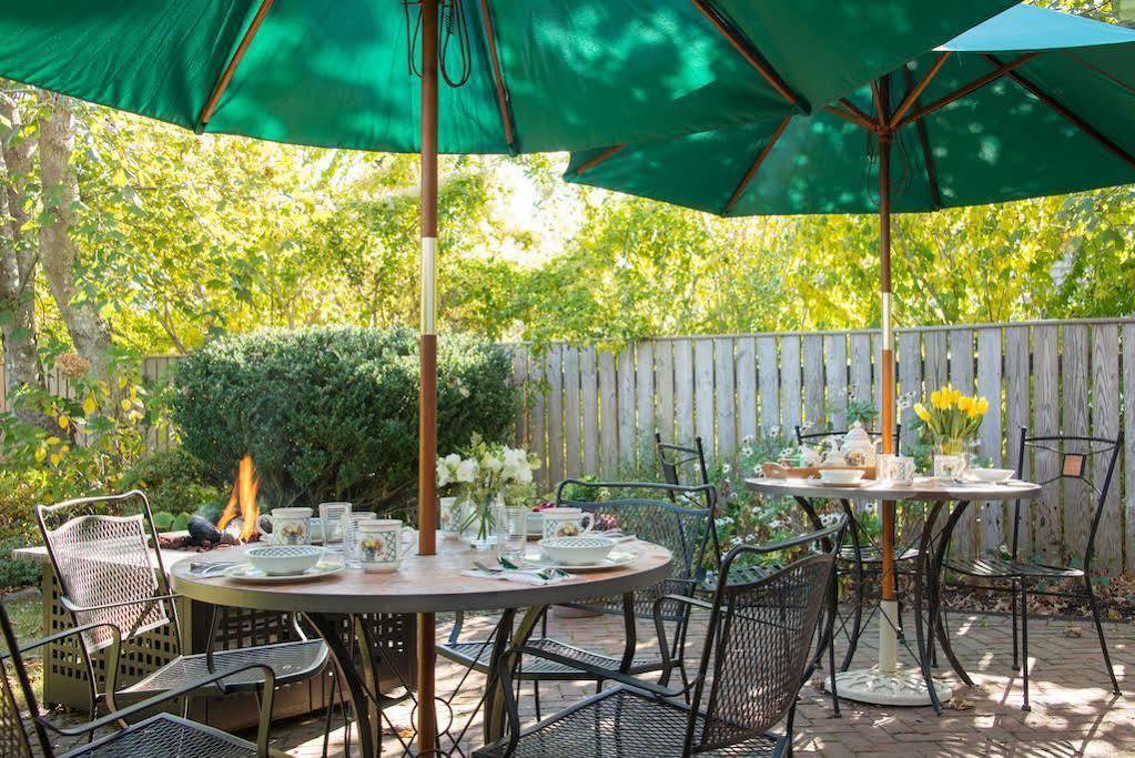 Seven Sea Street Inn Nantucket Extérieur photo